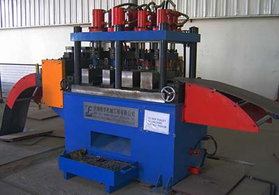 Multi-station punching unit