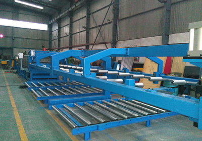 Glazed tile forming machine